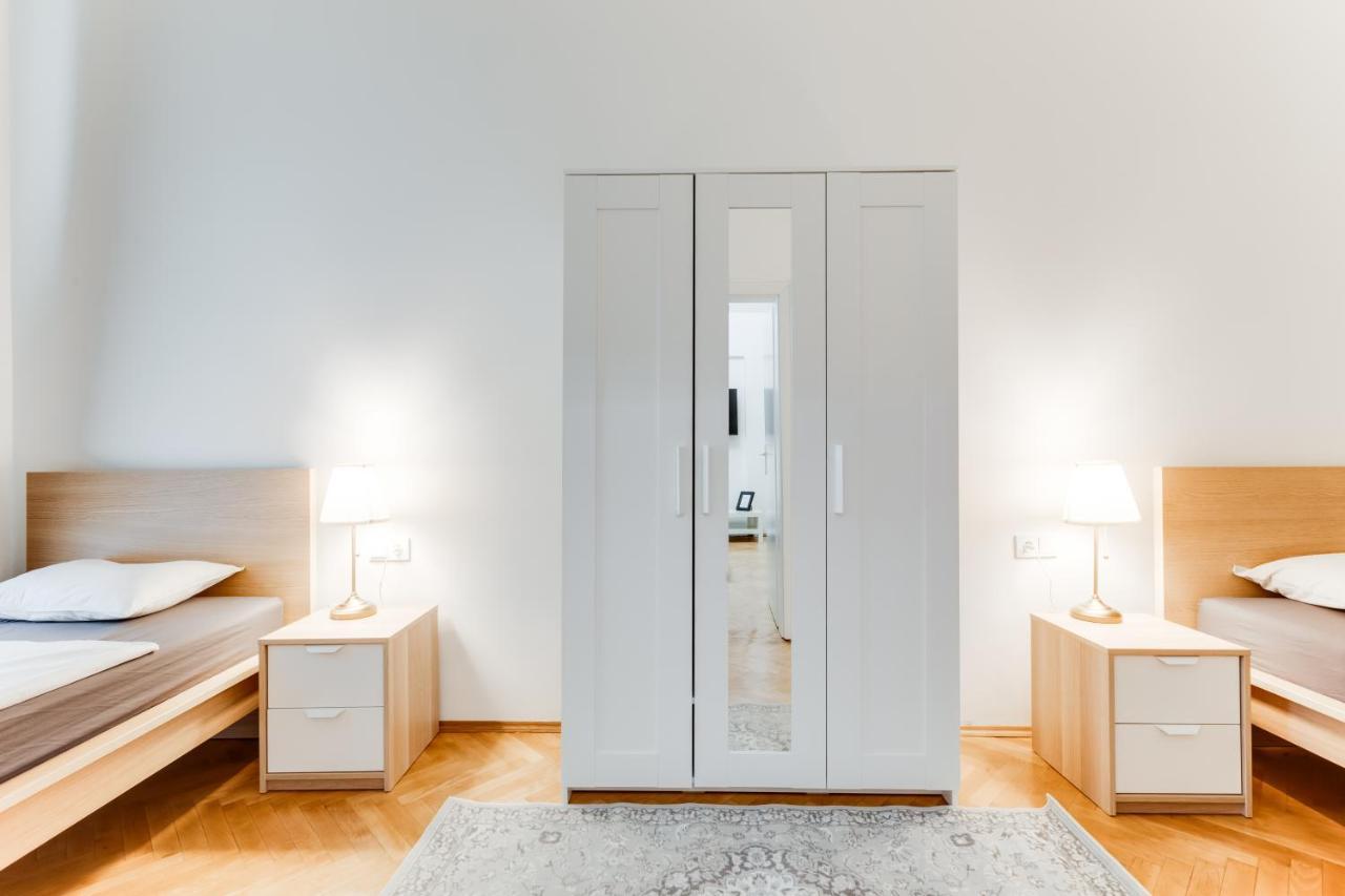 Lovely Heart Of Apartment *